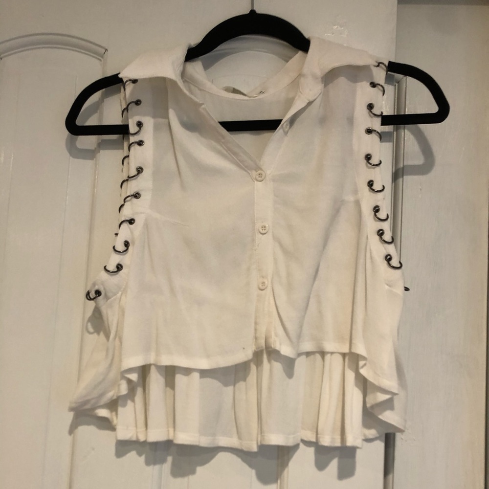 White vintage crop tank